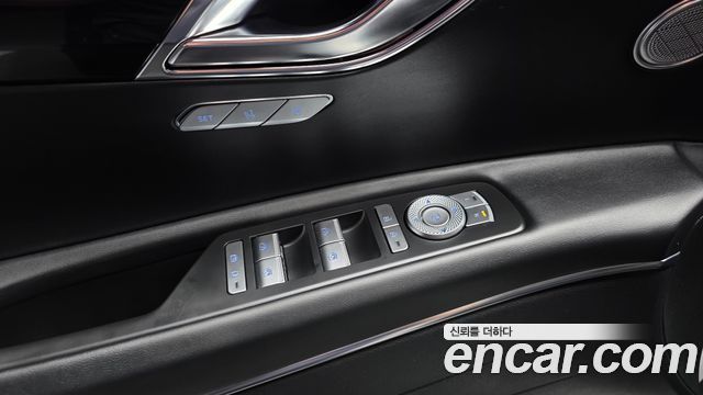 Genesis GV80 2023 — photo 32