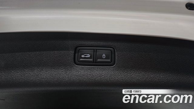 Genesis GV80 2023 — photo 37