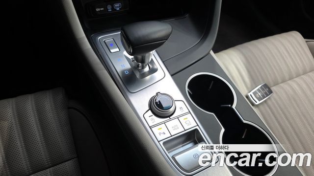 Genesis G70 2019 — photo 12