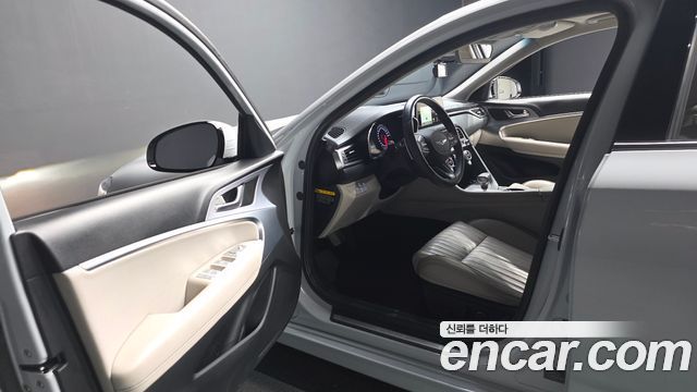 Genesis G70 2019 — photo 13
