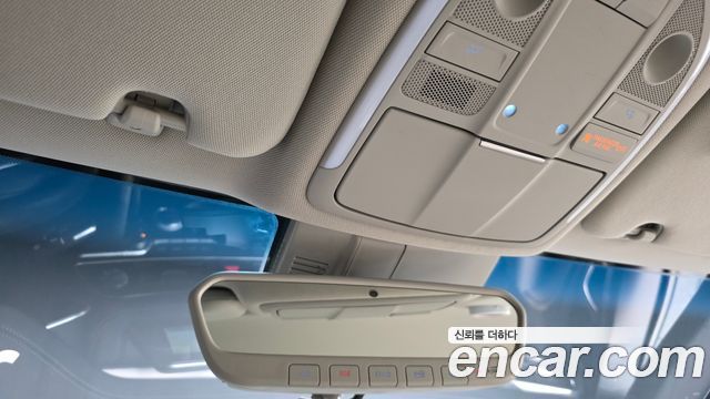 Genesis G70 2019 — photo 25