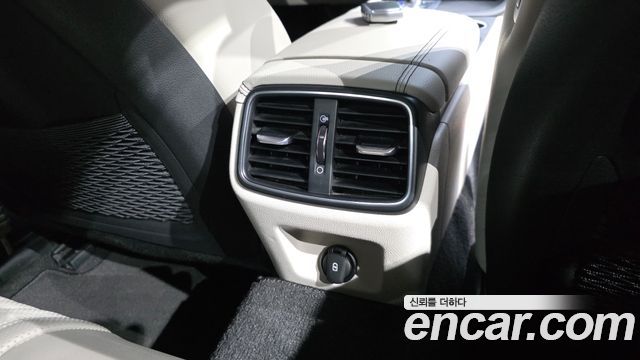 Genesis G70 2019 — photo 33