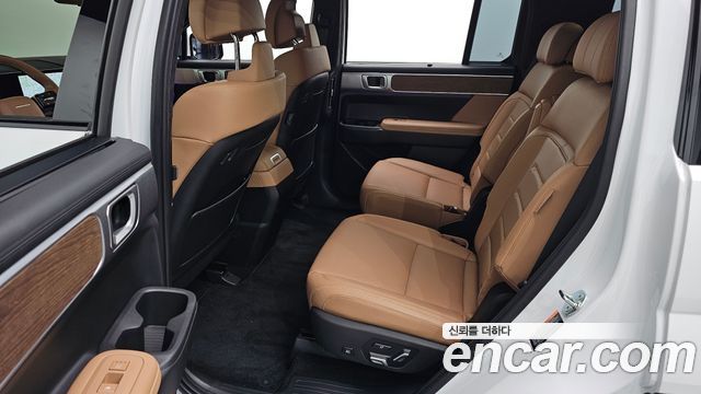Hyundai Santafe 2024 — photo 18