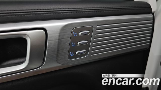 Hyundai Santafe 2024 — photo 28