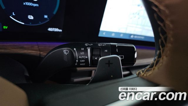 Hyundai Santafe 2024 — photo 30