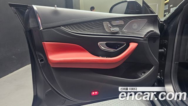 Mercedes-Benz AMG GT 2023 — photo 14