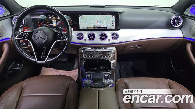 Mercedes-Benz E-Class 2021 — photo 10