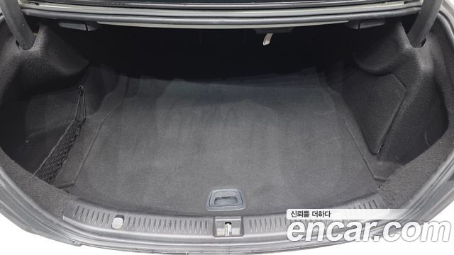 Mercedes-Benz E-Class 2021 — photo 23