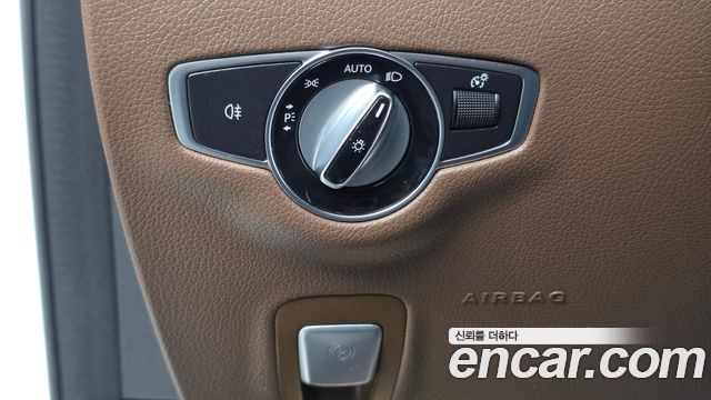 Mercedes-Benz E-Class 2021 — photo 25