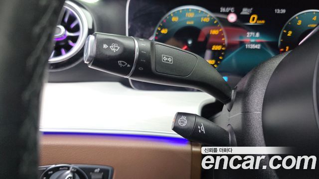 Mercedes-Benz E-Class 2021 — photo 26