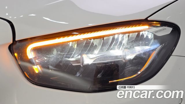 Mercedes-Benz E-Class 2021 — photo 8