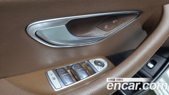 Mercedes-Benz E-Class 2021 — photo 27