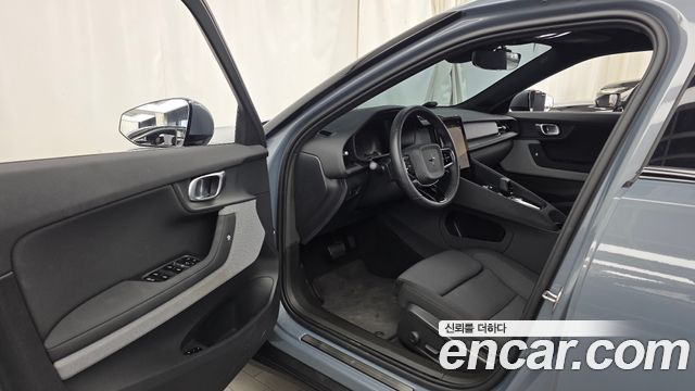 Polestar Polestar 2 2022 — photo 13