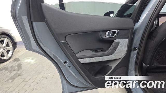 Polestar Polestar 2 2022 — photo 15