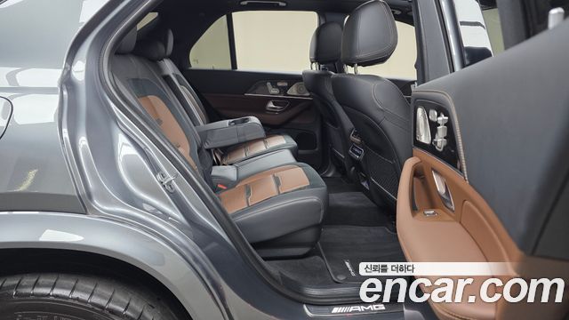 Mercedes-Benz GLE-Class 2025 — photo 17