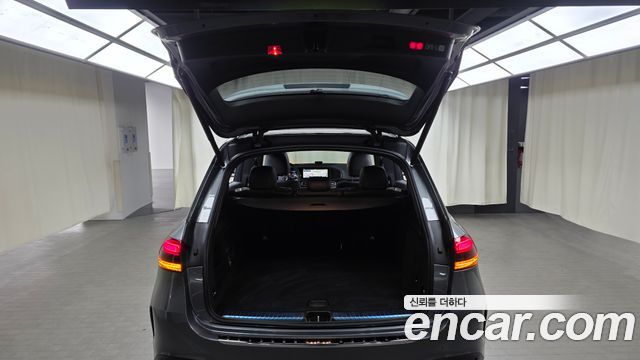 Mercedes-Benz GLE-Class 2025 — photo 24