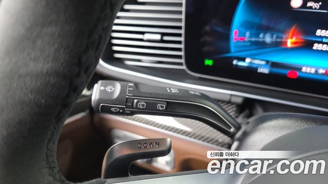 Mercedes-Benz GLE-Class 2025 — photo 28