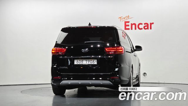 Kia Canival 2019 — photo 4