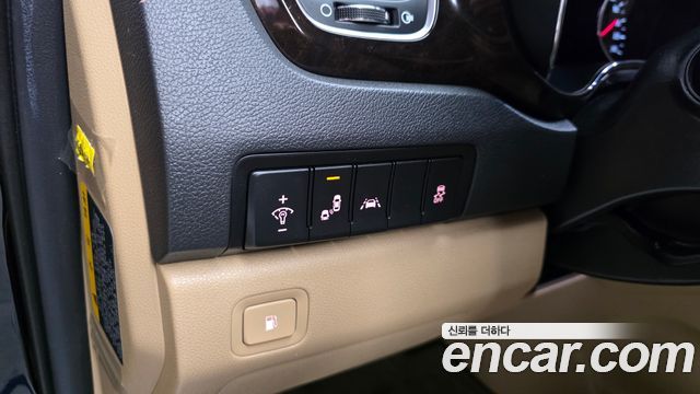 Kia Canival 2019 — photo 23