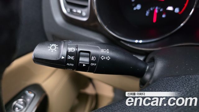 Kia Canival 2019 — photo 24