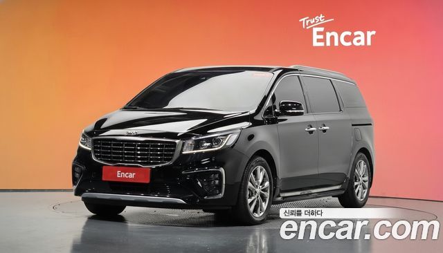 Kia Canival 2019 — photo 1