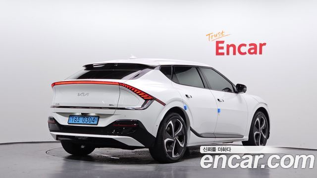 Kia EV6 2022 — photo 2
