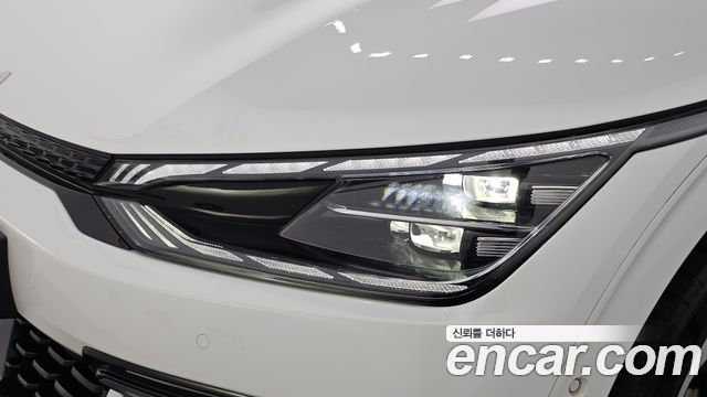Kia EV6 2022 — photo 8