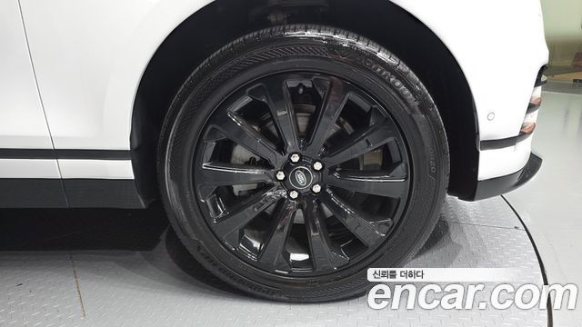 Land Rover Range Rover Velar 2021 — photo 5