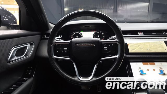 Land Rover Range Rover Velar 2021 — photo 19