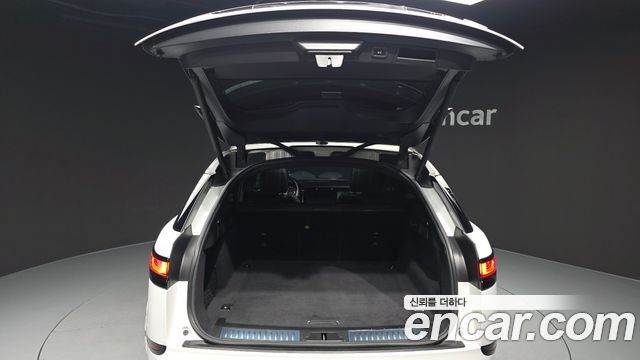Land Rover Range Rover Velar 2021 — photo 26
