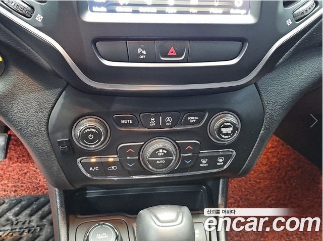 Jeep Cherokee 2019 — photo 10