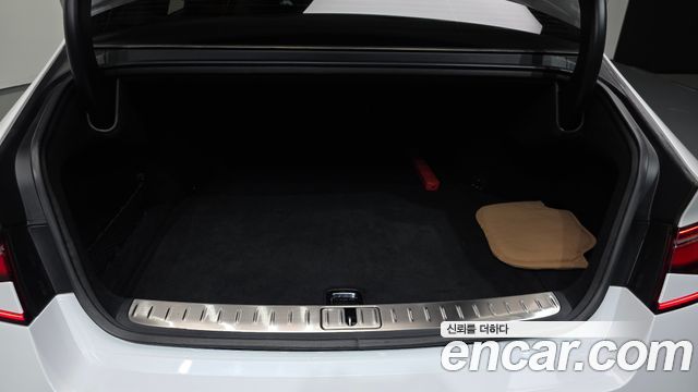 Genesis G90 2025 — photo 26