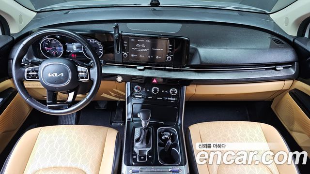 Kia Canival 2023 — photo 7
