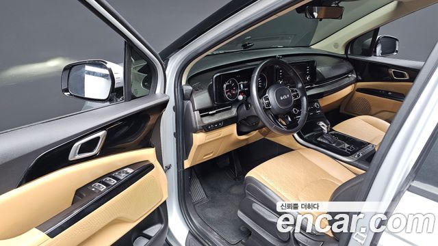 Kia Canival 2023 — photo 12