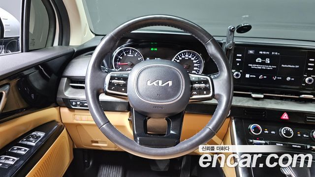 Kia Canival 2023 — photo 13
