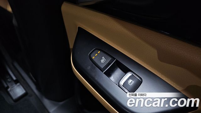 Kia Canival 2023 — photo 19