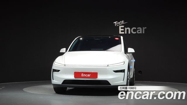 Tesla Model Y 2025 — photo 3