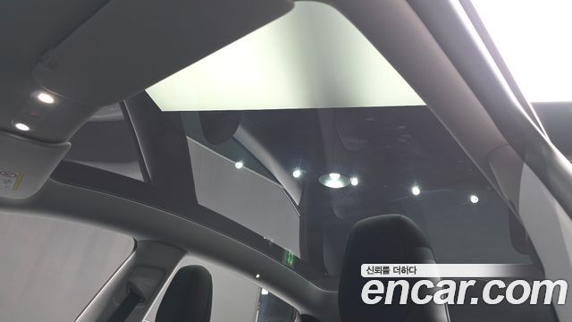 Tesla Model Y 2025 — photo 25