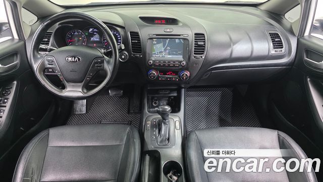 Kia K3 2015 — photo 7