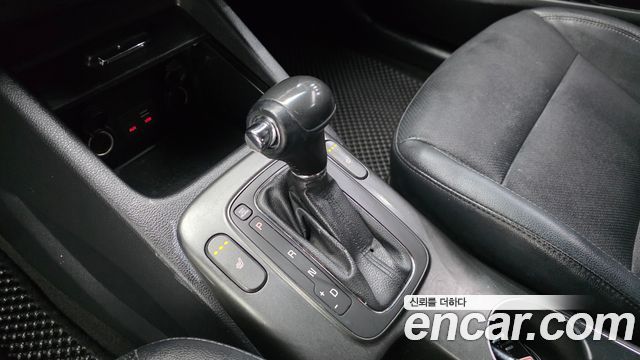Kia K3 2015 — photo 9