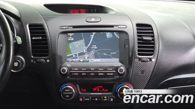 Kia K3 2015 — photo 16