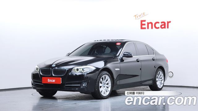 BMW 5-Series 2012 — photo 1