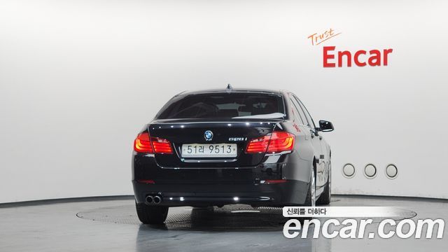 BMW 5-Series 2012 — photo 4
