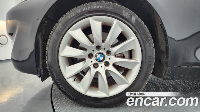 BMW 5-Series 2012 — photo 5