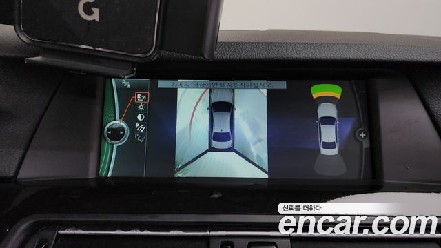BMW 5-Series 2012 — photo 15