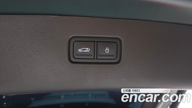 Genesis GV80 2022 — photo 27