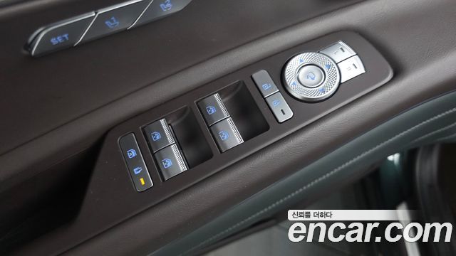 Genesis GV80 2022 — photo 36