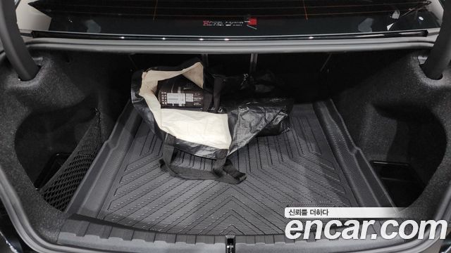 BMW M3 2025 — photo 26