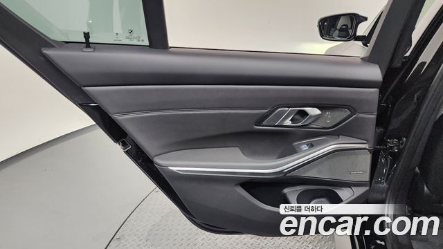 BMW M3 2025 — photo 15