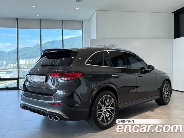 Mercedes-Benz GLC-Class 2026 — photo 4